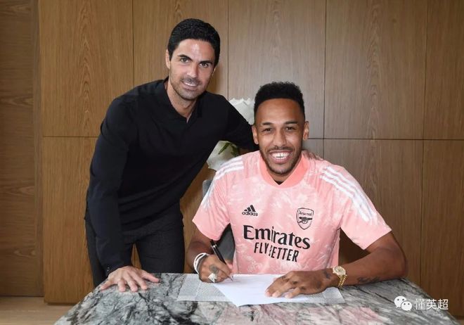 爱游戏官网-清晨新疆广汇备战社区盾，官宣签约细节曝光，气氛紧张，赛季目标并未改变