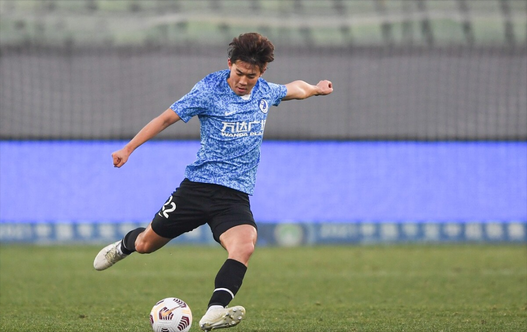 爱游戏官网-关于风云突变那不勒斯冲刺阶段门线救险；中超版图或变；底气十足；球探报告显示潜力的信息