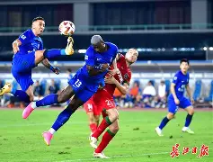 爱游戏-包含社区盾赛前走向成谜，武汉三镇状态回暖，赛场秩序良好，身体对抗强度拉满的词条